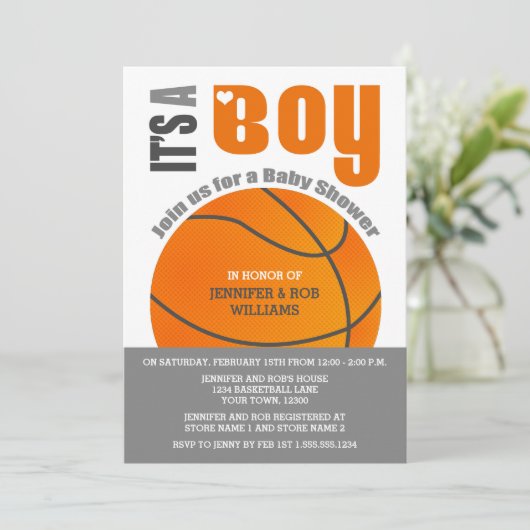 Es ist eine Baby-Basketball-Paar-Kinderdusche Einladung (Stehend Vorderseite)