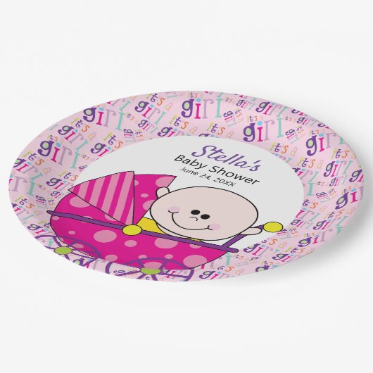 Es ist eine Baby-Pink Baby-Babydusche. Pappteller (Schrägansicht)