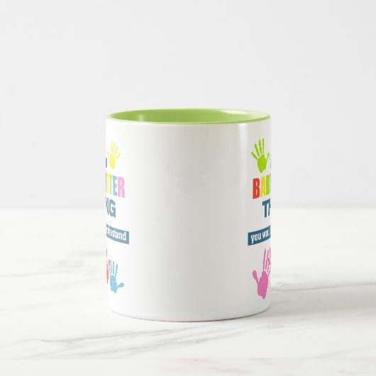 Es ist eine Babysitter-Sache, die man nicht verste Zweifarbige Tasse (Mittel)