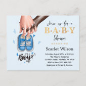 Es ist eine Boy Baby Dusche Blue Boy Shoes Einladu Postkarte (Vorderseite)