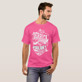 Es ist eine DERRICK-Sache T-Shirt (Vorne ganz)