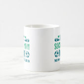 Es ist eine Fußball-Mama Kaffeetasse (Mittel)