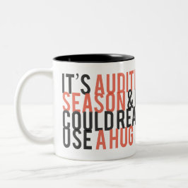 Es ist eine Hörsaison, und ich könnte wirklich ein Zweifarbige Tasse