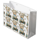 Es ist eine junge große Geschenktasche Große Geschenktüte (Vorderseite Schrägansicht)