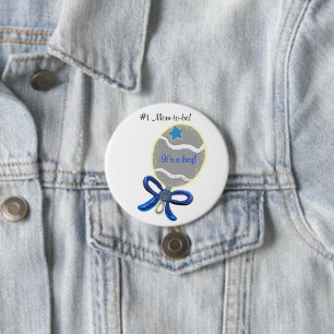 Es ist eine junge Junge Mutter-zu-sein-Baby-Duscht Button