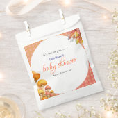 Es ist eine kleine, märchenhafte Babydusche Geschenktütchen (Ausgeschnitten)