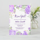 Es ist eine Lila Blumendusche für Mädchen Einladung (Stehend Vorderseite)