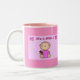 Es ist eine Mädchen-Tasse Zweifarbige Tasse