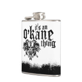 Es ist eine O'Kane Sache Flachmann (Links)