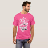 Es ist eine Thurman-Sache T-Shirt (Vorne ganz)