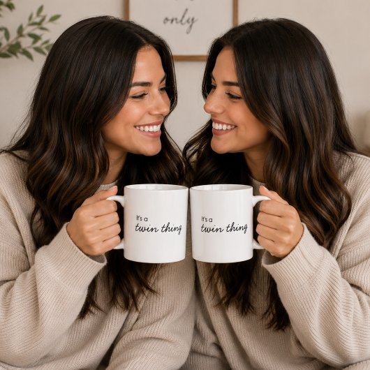 Es ist eine Zwillingsfrage | Moderne, aufeinander Kaffeetasse