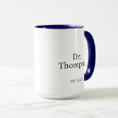 Es ist Fräulein Ms Mrs Dr Eigentlich Tasse Persona (VorderseiteRechts)