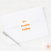 Es ist Freaky Friday Runder Aufkleber (Umschlag)
