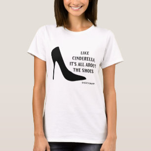 es ist GANZ ÜBER DIE SCHUHE T-Shirt