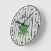 Es ist High Time Weed Leaf White Bamboo Custom Runde Wanduhr (Winkel)