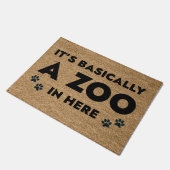 Es ist im Grunde ein Zoo hier drin Fußmatte (Schrägansicht)