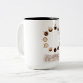 Es ist immer Coffee Time Clock Design - Funny Coff Zweifarbige Tasse (Vorderseite Links)