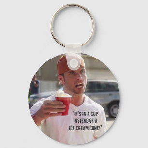 "Es ist in einem CUP anstelle eines Eiscreme-Kones Schlüsselanhänger