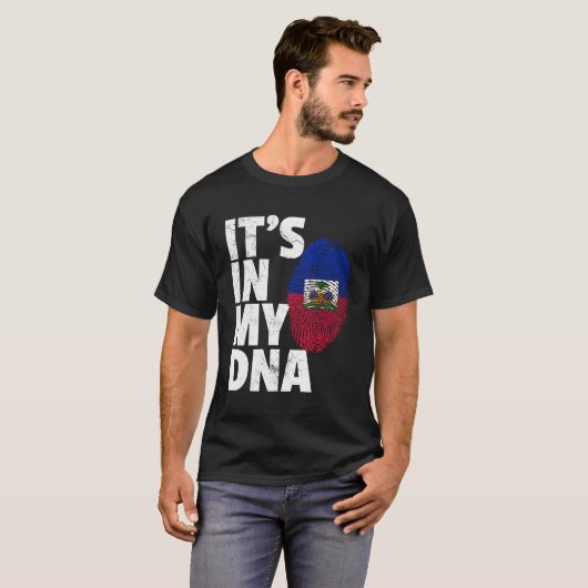 Es ist in meinem DNA-Haitianer Flaggenland T-Shirt (Vorne ganz)
