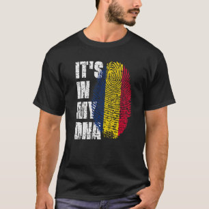 Es ist in meinem DNS-Tschad-Flaggenchadian T-Shirt