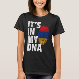 ES IST IN MEINER DNA armenische armenische Flagge  T-Shirt