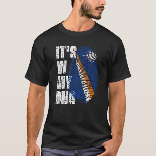 Es ist in meiner Dna Marshall Islands Flag Marshal T-Shirt (Vorderseite)