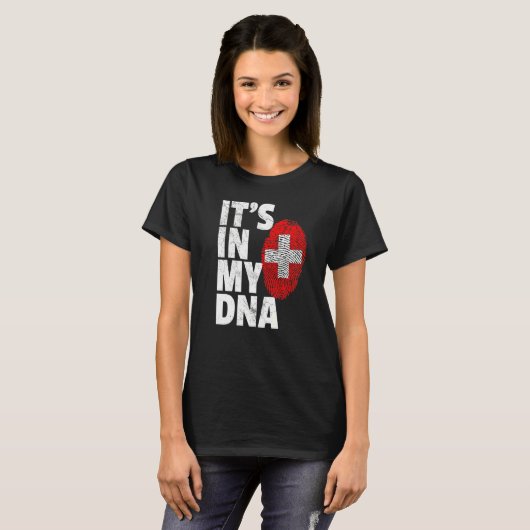Es ist in meiner Dna Schweiz Fahne Männer Frauen T-Shirt (Vorne ganz)