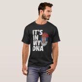 Es ist in meiner DNA Serbien serbische Fahne Weihn T-Shirt (Vorne ganz)