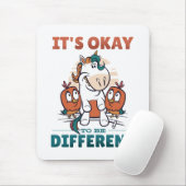 Es ist in Ordnung, anders eingeladen zu sein Mousepad (Mit Mouse)