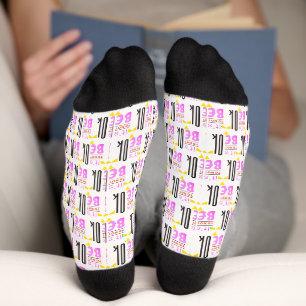 Es ist in Ordnung, nicht in Ordnung zu sein Socken