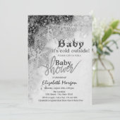 Es ist kalte Outside Pine Cones Baby Dusche Einladung (Stehend Vorderseite)