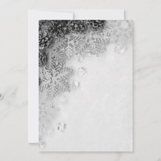 Es ist kalte Outside Pine Cones Baby Dusche Einladung (Rückseite)