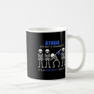 Es ist kein behinderungsgefährdendes Skelett Kaffeetasse