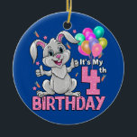 Es ist mein 4. Geburtstagskrabbit 4. Geburtstag 4  Keramik Ornament<br><div class="desc">Es ist mein viertes Geburtstagskrabbit 4. Geburtstag 4 Jahre altes Girl-Geschenk. Perfektes Geschenk für Ihren Vater,  Mama,  Papa,  Männer,  Frauen,  Freunde und Familienmitglieder am Erntedank Tag,  Weihnachten,  Muttertag,  Vatertag,  4. Juli,  1776 Unabhängiger Tag,  Veteranen Tag,  Halloween,  Patrick's Day</div>