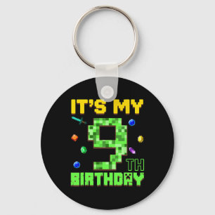 Es ist mein 9. Geburtstag 9-jähriger Junge Gamer P Schlüsselanhänger