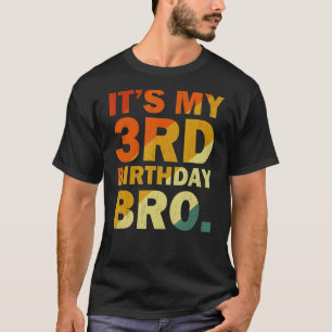 Es ist mein drittes Geburtstagsjubiläum, drei Jahr T-Shirt