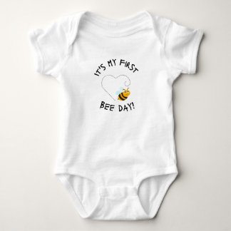 Es ist mein erster Bee Day Onsie Baby Strampler