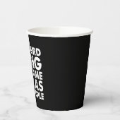 Es ist merkwürdig, das gleiche Alter wie alte Mens Pappbecher (Links)