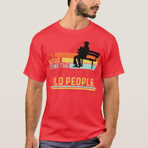 Es ist merkwürdig, das gleiche Alter wie alte Mens T-Shirt