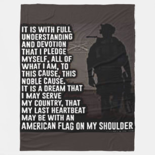 ES IST MIT VOLLSTÄNDIGEM VERSTÄNDNIS FLEECEDECKE