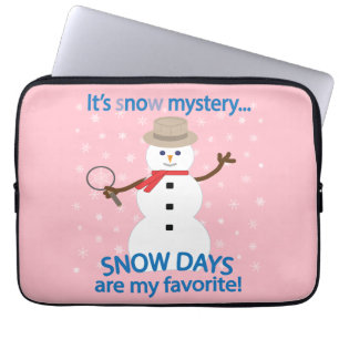 Es ist NOw Mystery Detective Snowman Pink Laptopschutzhülle