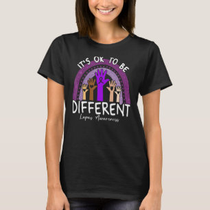 Es ist ok, ein anderes Lupus-Bewusstsein Lila Rai  T-Shirt