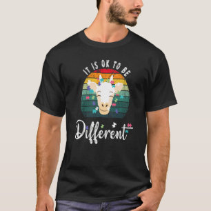 Es ist ok, um anders Niedliche Giraffe Autismus Aw T-Shirt