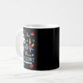 Es ist okay, anders zu sein Autismus-Panda Kaffeetasse (Vorderseite Links)