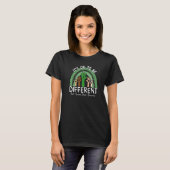 Es ist okay, anders zu sein Knochenmarkspender-Bew T-Shirt (Vorne ganz)