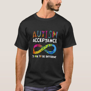 Es ist okay, anders zu sein Unendlichkeitssymbol A T-Shirt