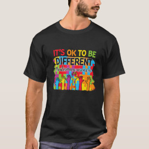 Es ist okay, ein anderes Handpuzzle Autismus-Bewus T-Shirt