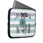 Es ist okay, Nein zu sagen | Florale Pastellstreif Laptopschutzhülle (Vorne Rechts)
