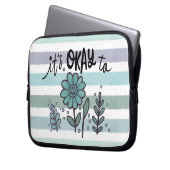Es ist okay, Nein zu sagen | Florale Pastellstreif Laptopschutzhülle (Vorderseite Links)