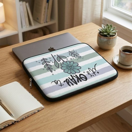 Es ist okay, Nein zu sagen | Florale Pastellstreif Laptopschutzhülle